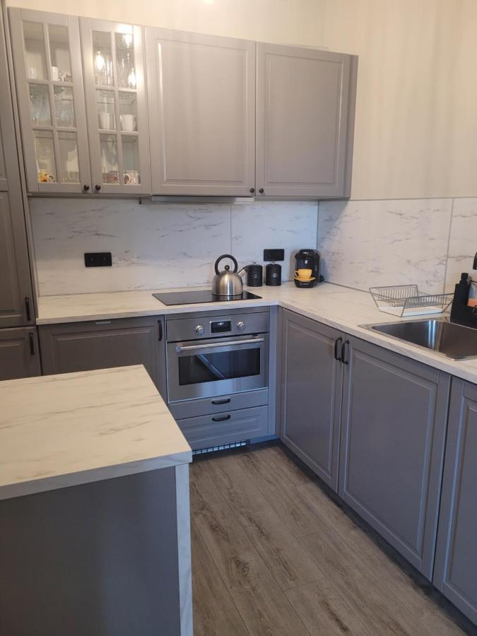 Danoe Apartment *